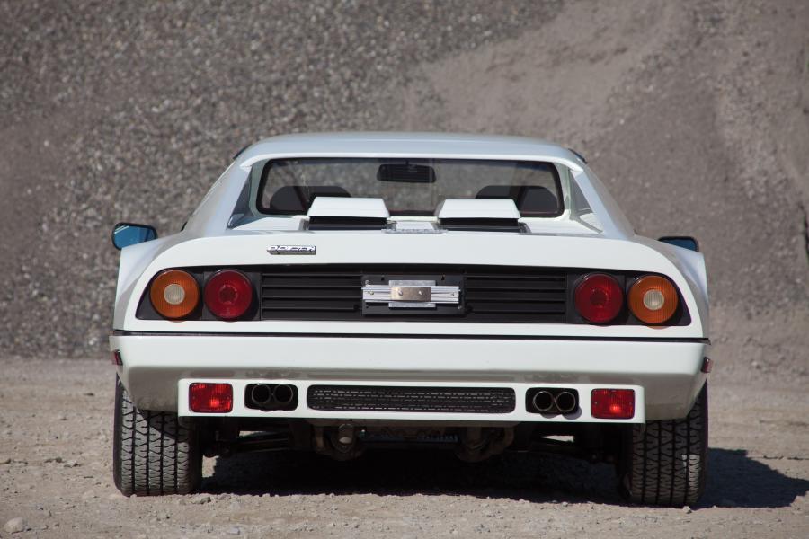  Ferrari 512 BBi Berlinetta 1984 года  (фото 4 из 17)